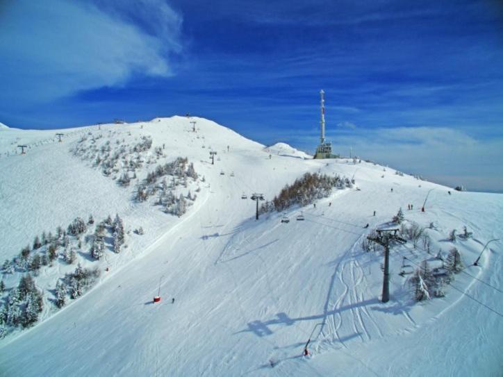 Gostilna Logar Hotel Hotemaze Exterior foto